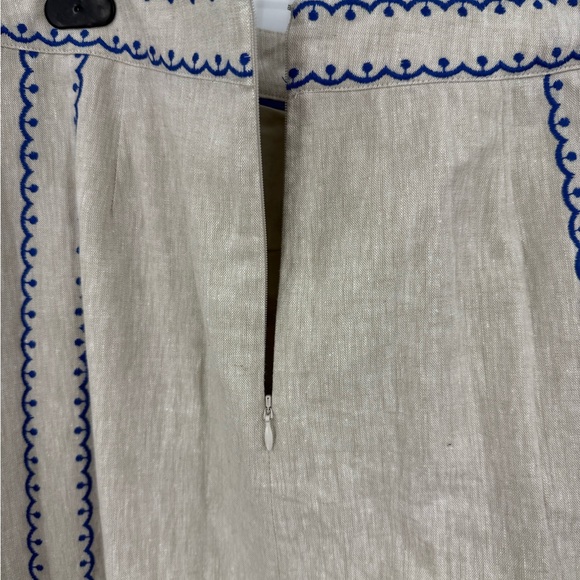Boden Brooke Embroidered Skirt. It is an A-line midi skirt 8R - Picture 7 of 11
